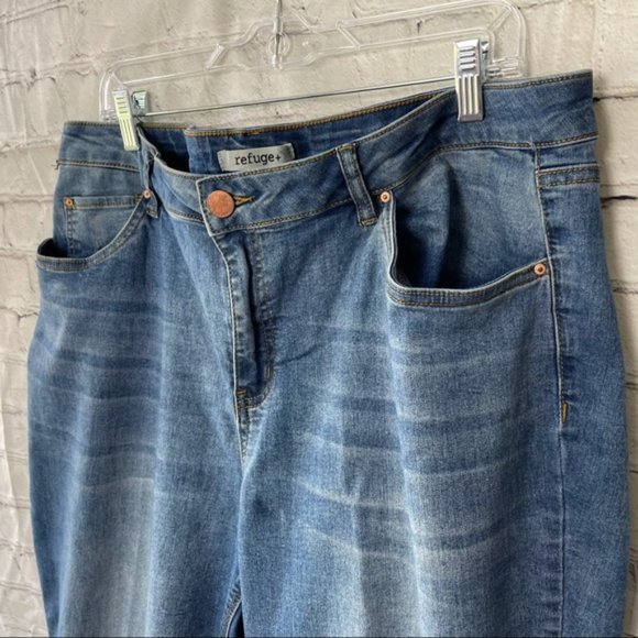 SOLD!!!Refuge Ankle Jeans, Laced Front, Casual Fi… - Picture 6 of 7